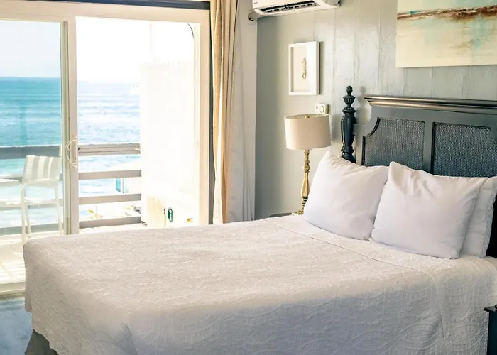 Seaside Laguna Inn & Suites
