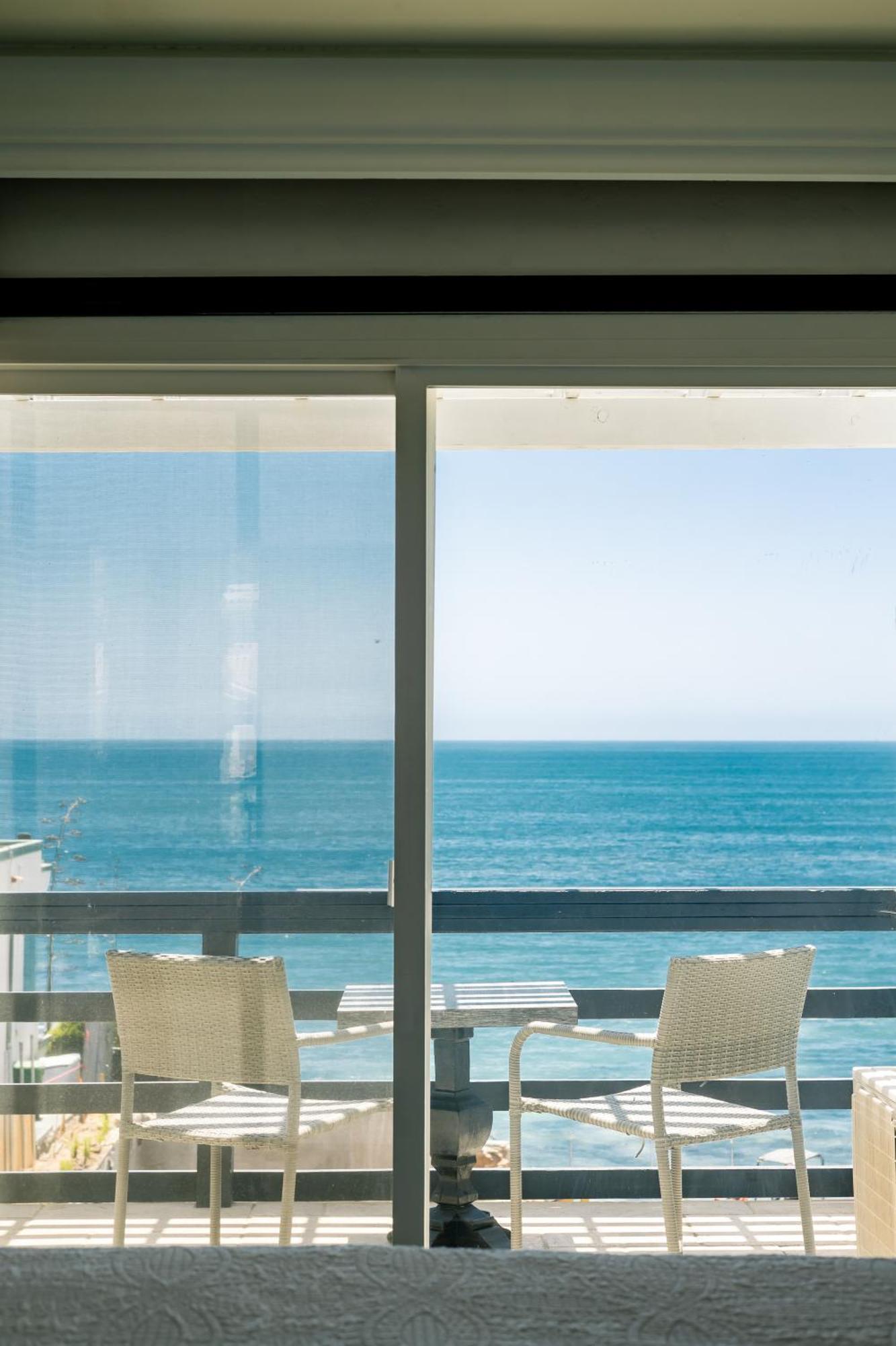 Seaside Laguna & Hotel